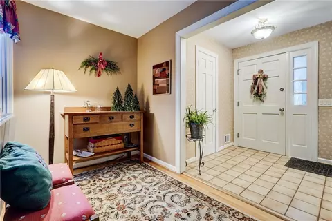 1237 Bucks Run, Webster, NY 14580 photo 5