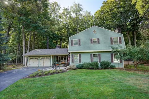 1237 Bucks Run, Webster, NY 14580 photo 2