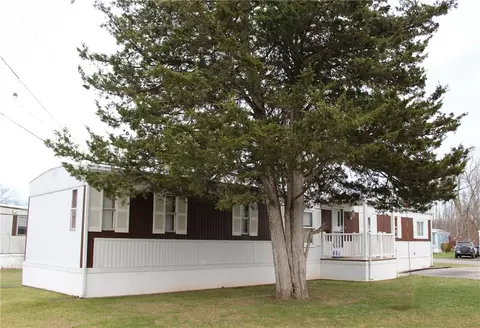1742 Parma Hilton Corners Rd #5, Parma, NY 14559