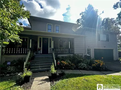 33 W Summit St, Busti, NY 14750