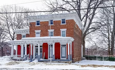 5707 Scenic Ave, Mexico, NY 13114
