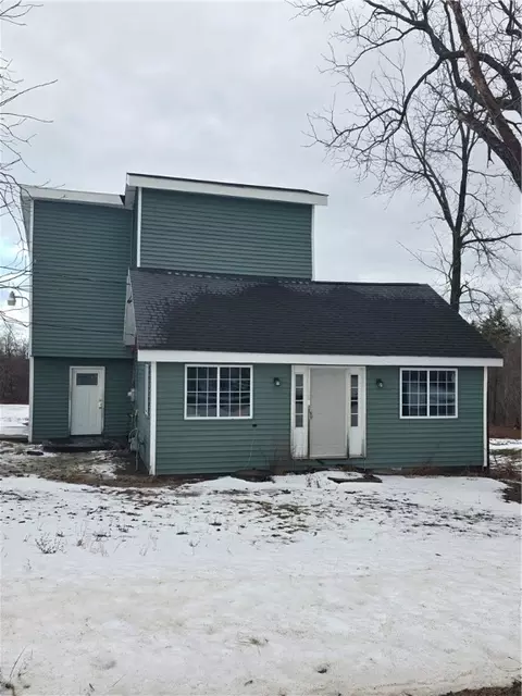 792 Middle Rd, Scriba, NY 13126
