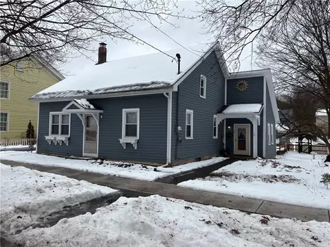 32 Elm St, Otsego, NY 13326