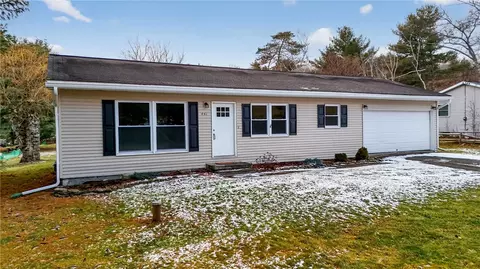 441 Chambers Rd, Catlin, NY 14845
