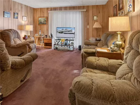 Living - 241 Knapp Ave, Irondequoit, NY 14609 photo 3 of 4