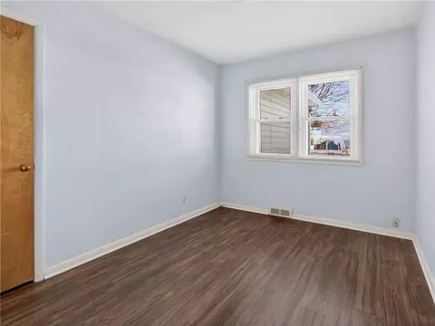 Bedroom - 241 Knapp Ave, Irondequoit, NY 14609 photo 4 of 5