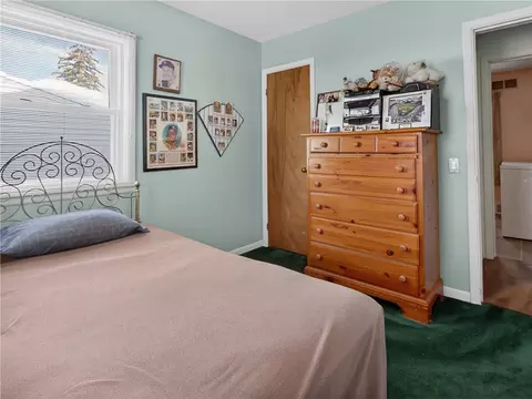 Bedroom - 241 Knapp Ave, Irondequoit, NY 14609 photo 2 of 5