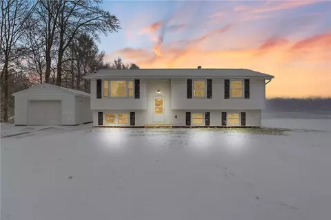 16573 Kenmore Rd, Kendall, NY 14476