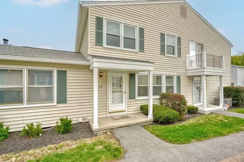 26 Arrowhead S, Perinton, NY 14450