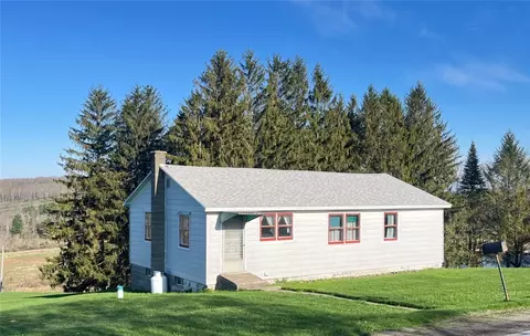 1647 County Road 27, Oxford, NY 13830