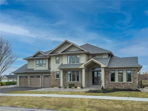 10 Pendleton Hill Rd, Rochester, NY 14618