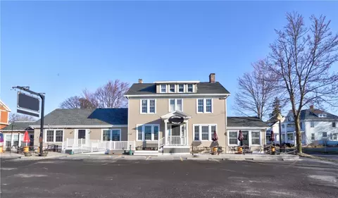 258 Hamilton St, Geneva, NY 14456