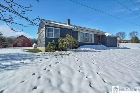 3331 Strunk Rd, Ellicott, NY 14701
