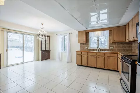 74 Meyerhill Cir E, Irondequoit, NY 14617 photo 10