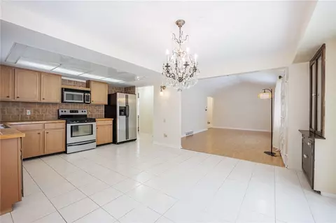 74 Meyerhill Cir E, Irondequoit, NY 14617 photo 2