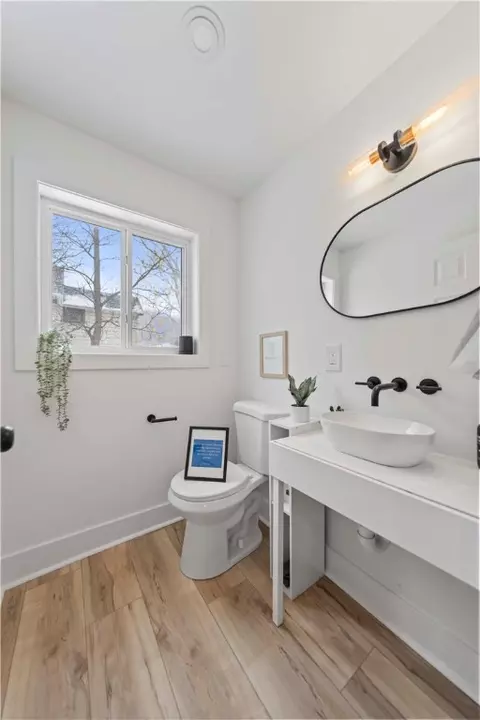 Bath - 46 Dewey Ave, Irondequoit, NY 14617 photo 2 of 9