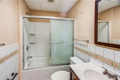 Bath - 126 Knapp Ave, Irondequoit, NY 14609 photo 1 of 3