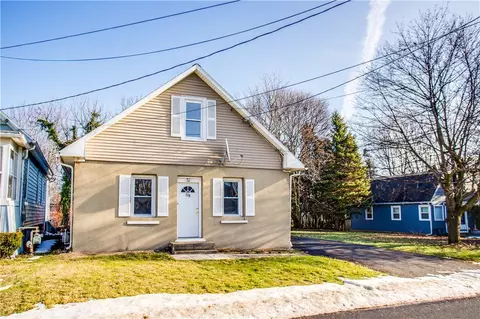 Exterior - 126 Knapp Ave, Irondequoit, NY 14609 photo 2 of 4