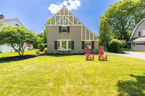 51 Buffard Dr, Brighton, NY 14610