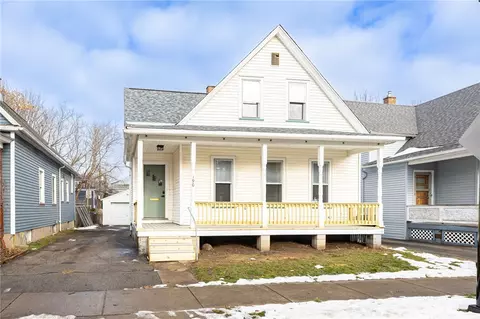 190 Henrietta St, Rochester, NY 14620