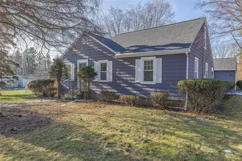 1505 Creek St, Rochester, NY 14625