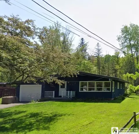 107 Erie St, Busti, NY 14750