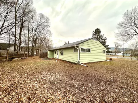 Exterior - 2489 Spaulding Dr, Corning, NY 14830 photo 5 of 7