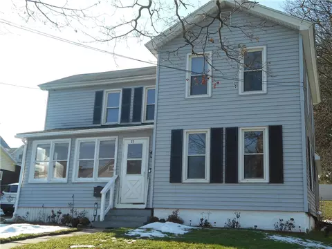 23 Chase St, Auburn, NY 13021