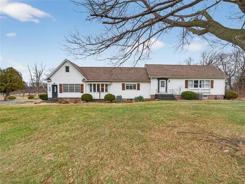 9478 W Ridge Rd, Brockport, NY 14420
