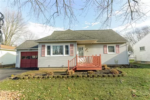 58 Matilda St, Gates, NY 14606