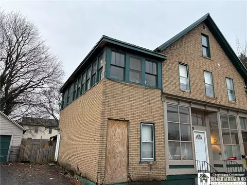 129 E 2nd St, Dunkirk, NY 14048 photo 2