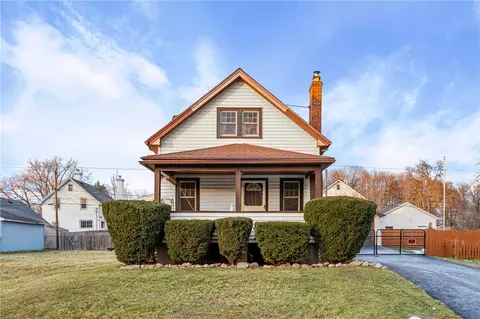 84 Kentucky Ave, Gates, NY 14606
