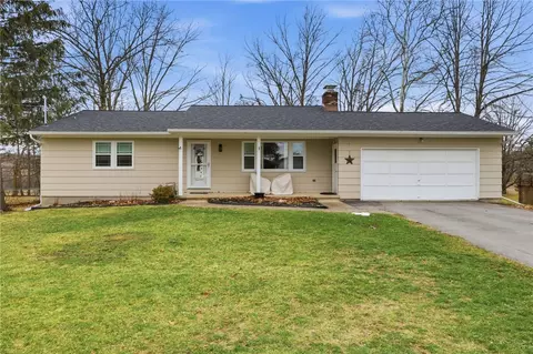 386 White Springs Rd, Geneva, NY 14456