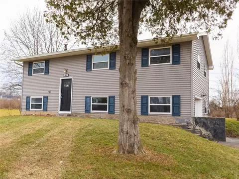 41 Wallman Dr, Henrietta, NY 14467
