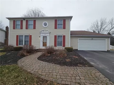 108 Lansmere Way, Ogden, NY 14624