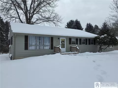 59 Evans St, Mayville, NY 14757