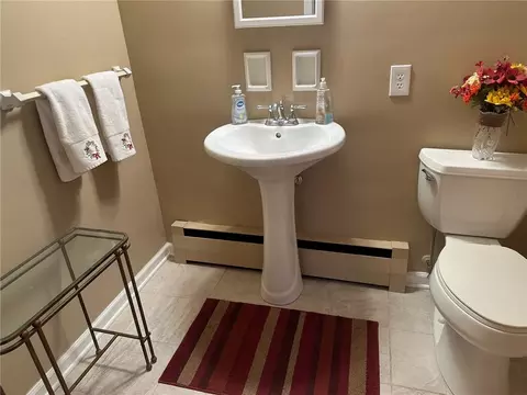 Bath - 40 Flagstaff Dr, Irondequoit, NY 14622 photo 1 of 5