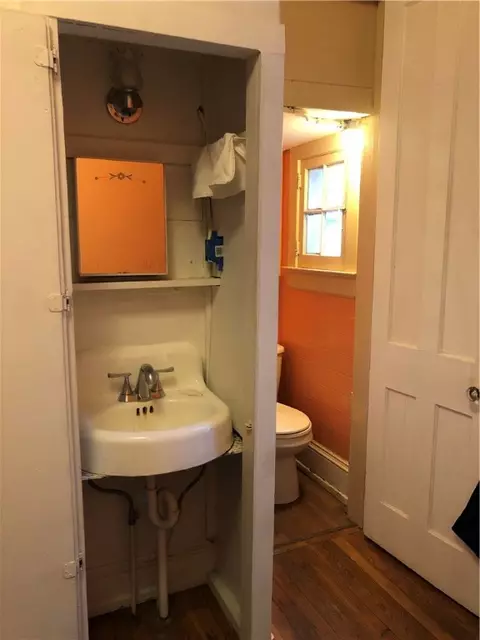 Bath - 58 Maple St, Oneonta, NY 13820 photo 4 of 5
