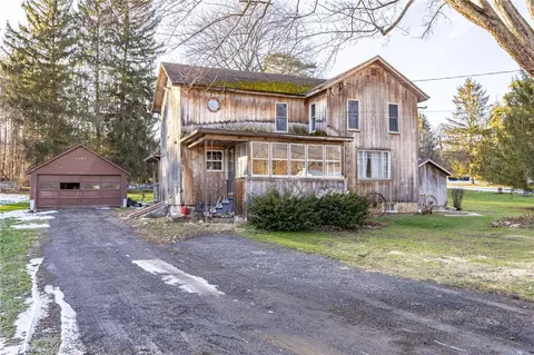 3989 Dean Rd, Marion, NY 14505