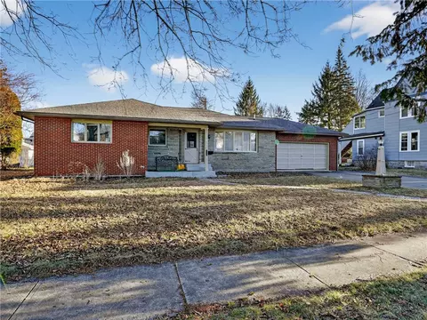 711 W 2nd St, Elmira, NY 14905