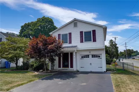 6 Calvin Rd, Rochester, NY 14612