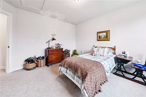 Bedroom - 34 Robert Michaels Run, Penfield, NY 14580 photo 1 of 6