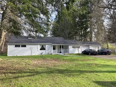 82 W University St, Alfred, NY 14802