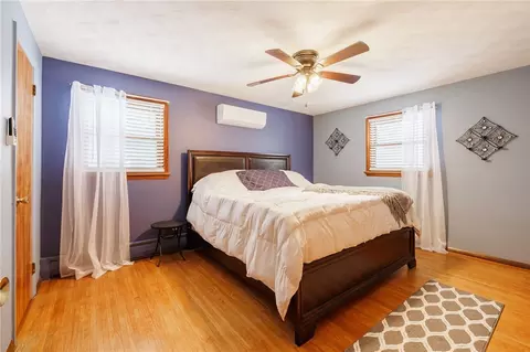Bedroom - 35 Astronaut Dr, Irondequoit, NY 14609 photo 1 of 4