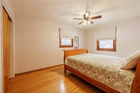 Bedroom - 35 Astronaut Dr, Irondequoit, NY 14609 photo 4 of 4