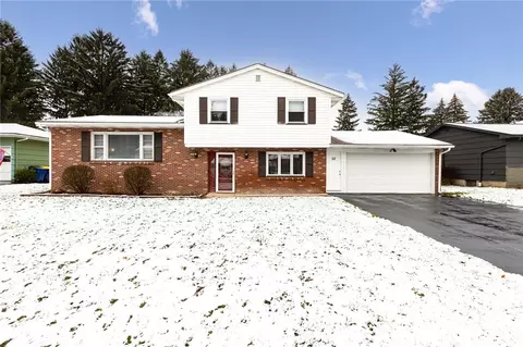 35 Astronaut Dr, Irondequoit, NY 14609