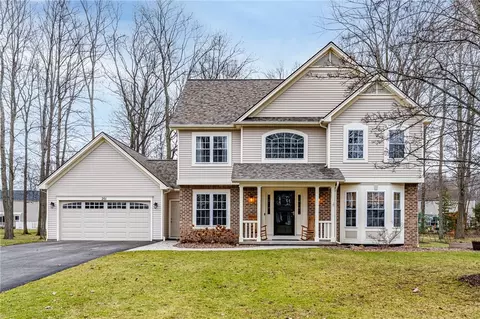 201 Ida Red Ln, Greece, NY 14626