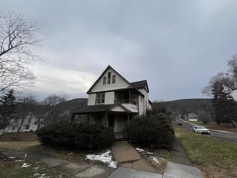 148 W 3rd St, Corning, NY 14830