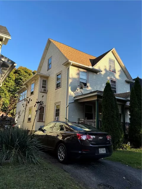 48 Warwick Ave, Rochester, NY 14611