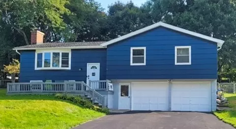 37 Mount Marcy Dr, Irondequoit, NY 14622